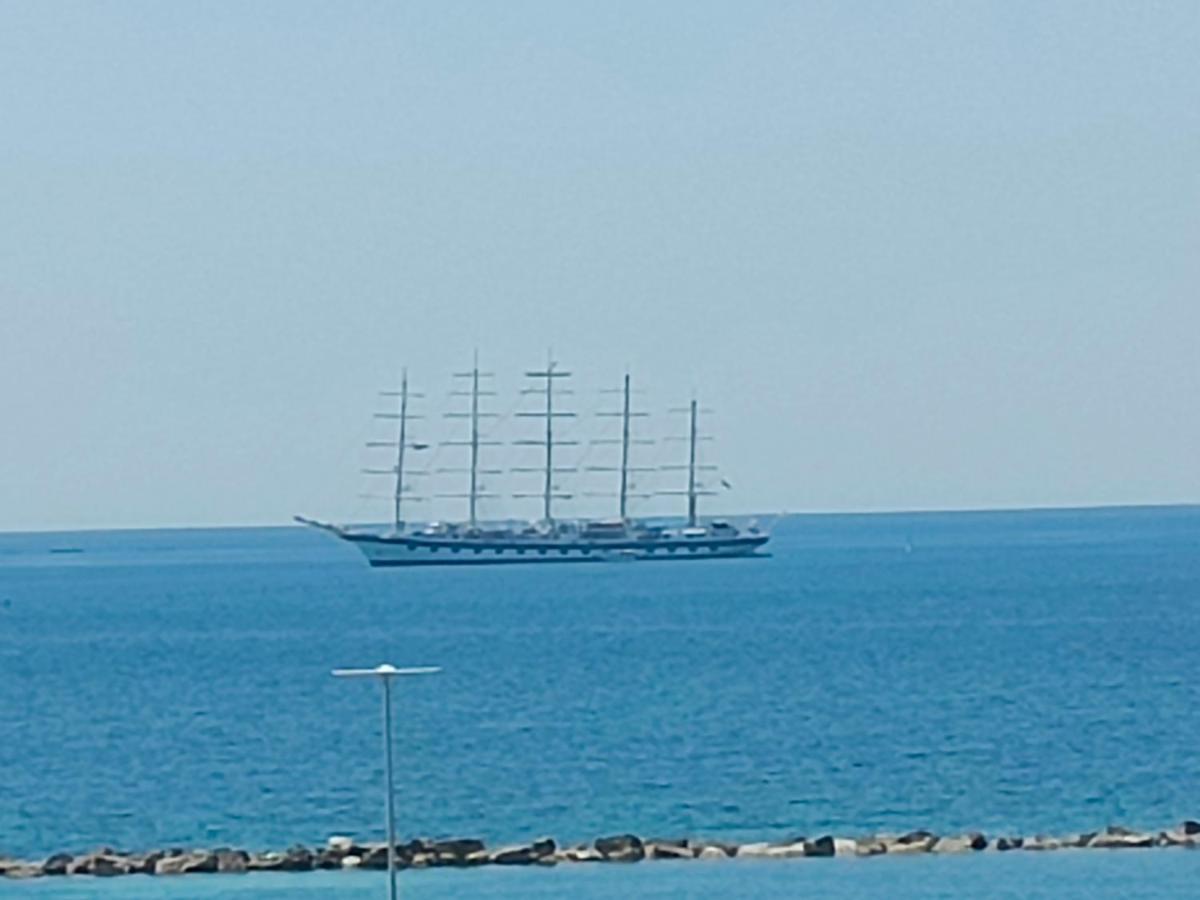 White Beach Αλγκέρο Εξωτερικό φωτογραφία